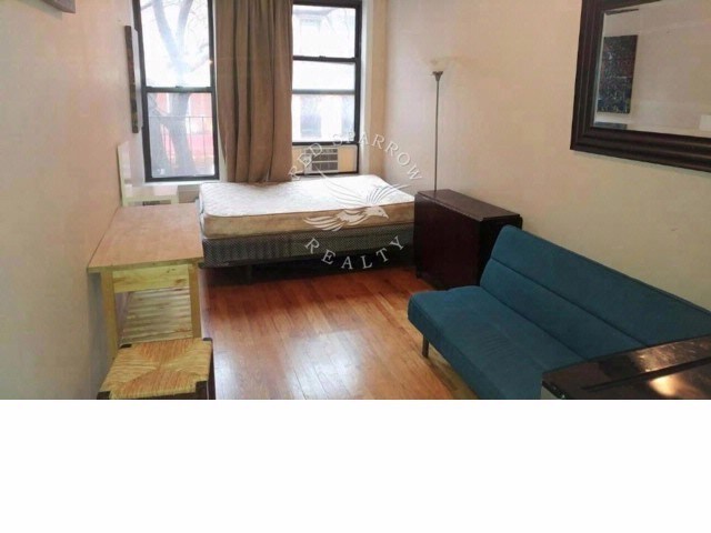 Foto del edificio - 240 W 16th St