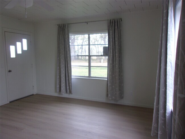 Foto del edificio - 1539 Jerrell Coffee Rd