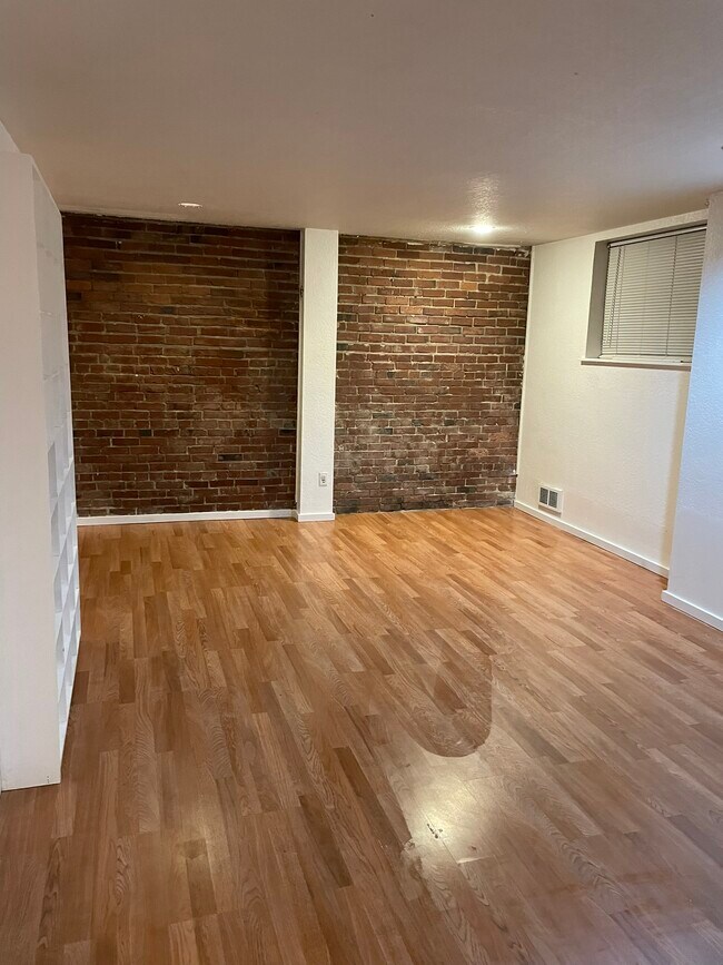 Foto del edificio - 711 Summit Ave E