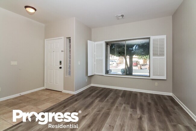 Foto del edificio - 60181 E Crestview Ct