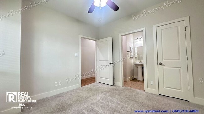Foto del edificio - 1603 Tribeca Way