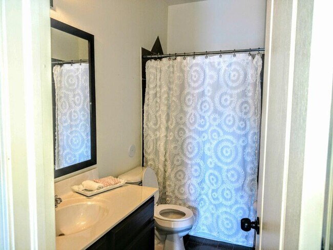 Foto del edificio - 7212 Copper Town Dr