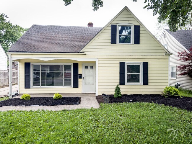 Building Photo - 6877 Beresford Ave