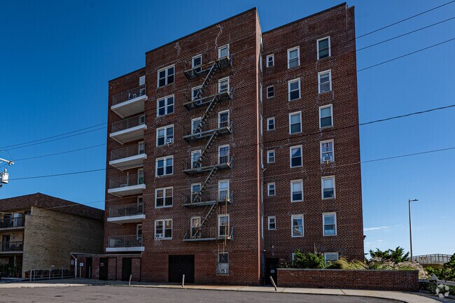 Foto del edificio - 12410 Ocean Promenade
