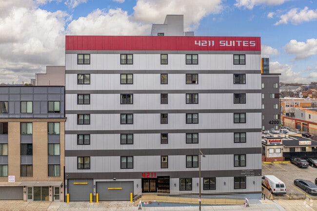 Building Photo - 4211 Suites