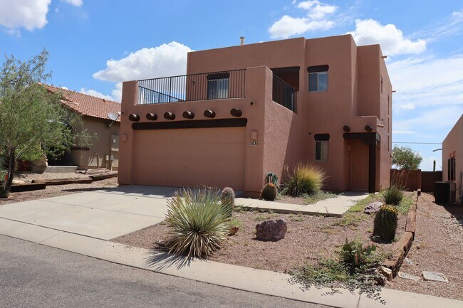 Building Photo - 3 bedroom, 2 1/2 bath with 2 car garage