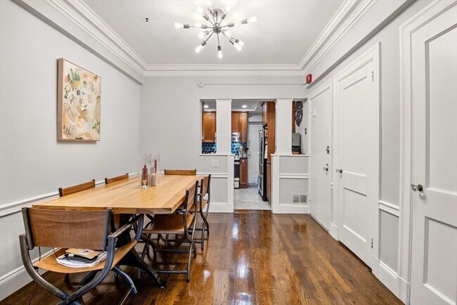 Foto del edificio - 180 Commonwealth Ave