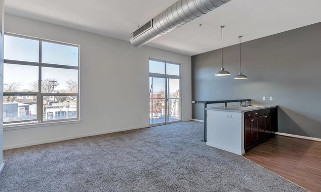 Building Photo - 2545 Larimer St