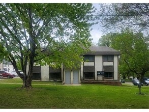 Building Photo - 519 14th St S