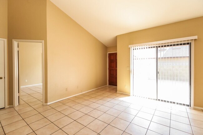 Foto del edificio - 4125 E La Puente Ave