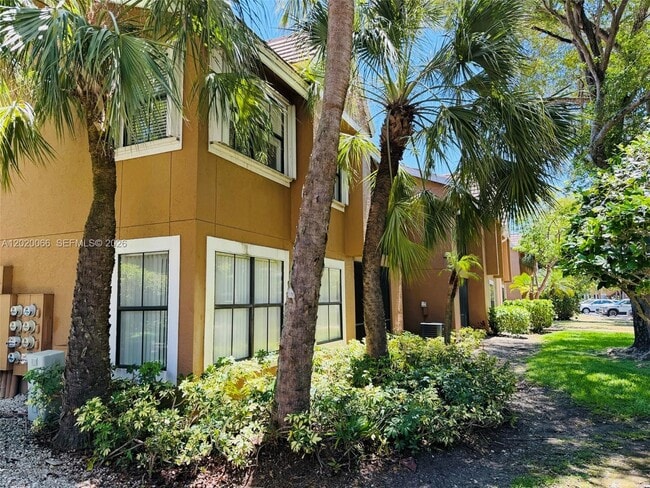 Building Photo - 15689 SW 106th Ln