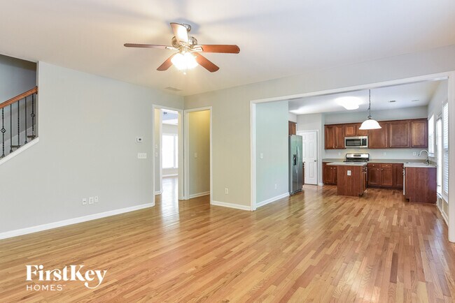 Foto del edificio - 2207 Polesdean Ln NW