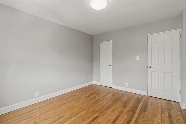 Foto del edificio - 252 Bay 19th St