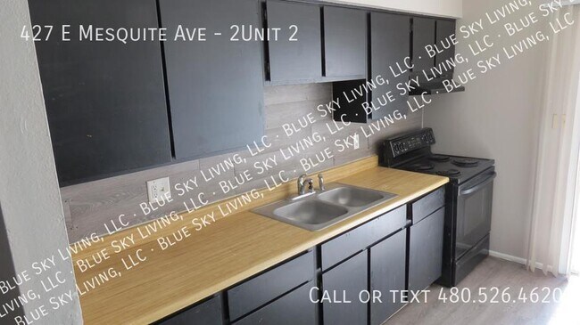 Foto del edificio - 427 E Mesquite Ave