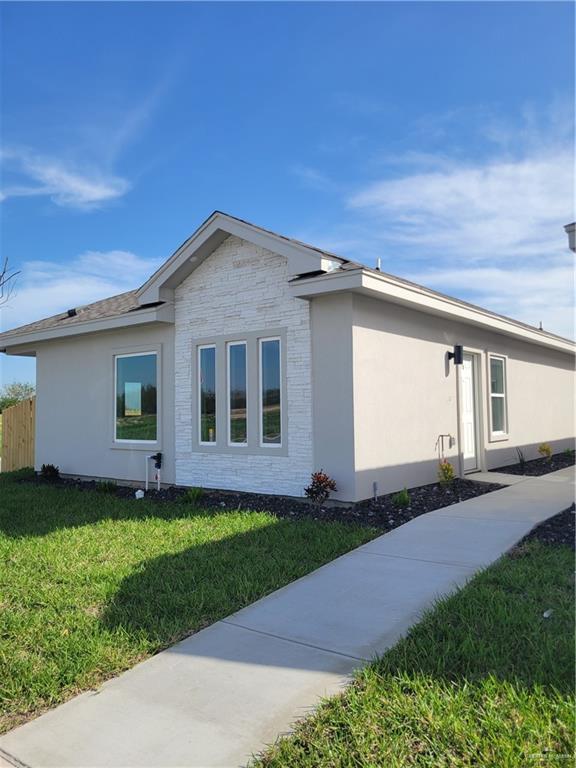 Building Photo - 1024 N Abbey Ave