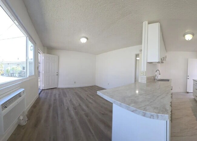 Foto del edificio - "Cozy 1-Bedroom Gem in San Bernardino – Perfect for Your Next Chapter!"