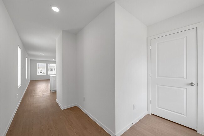 Building Photo - 18739 Barrichello Dr