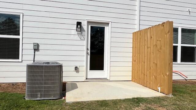 Building Photo - 4234 Belcourt Dr