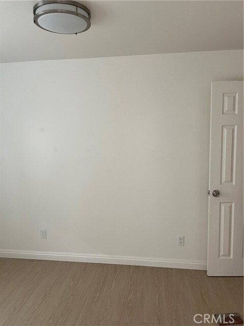 Foto del edificio - 8804 Beach St