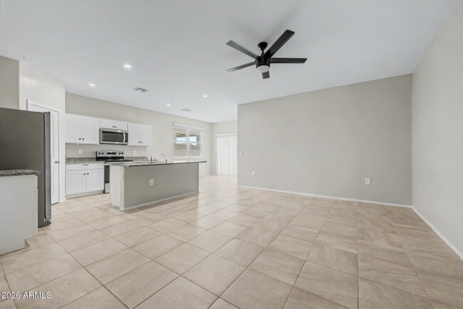 Building Photo - 103 S Collier Ln