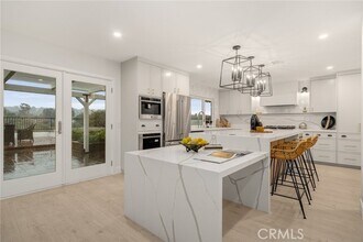 Building Photo - 24362 Via Santa Clara