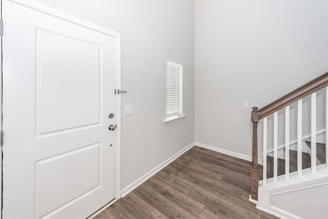 Building Photo - 4 Bedroom, 2.5 Bathroom Home in Cypress Preserve - Moncks Corner