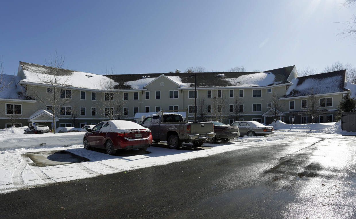 Primary Photo - Creekside Village Senior Housing