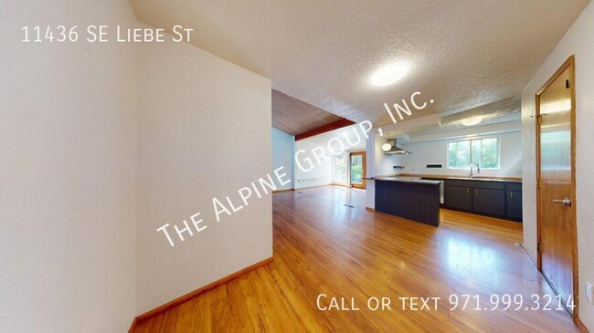 Building Photo - 11436 SE Liebe St