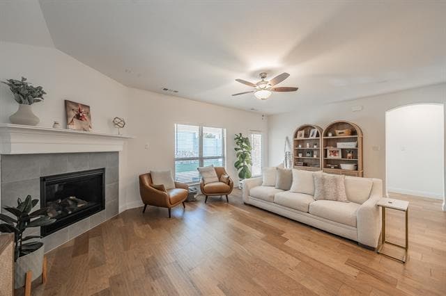 Building Photo - 2221 Pika Rd