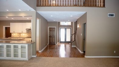 Building Photo - 9 Huntsmans Horn Cir
