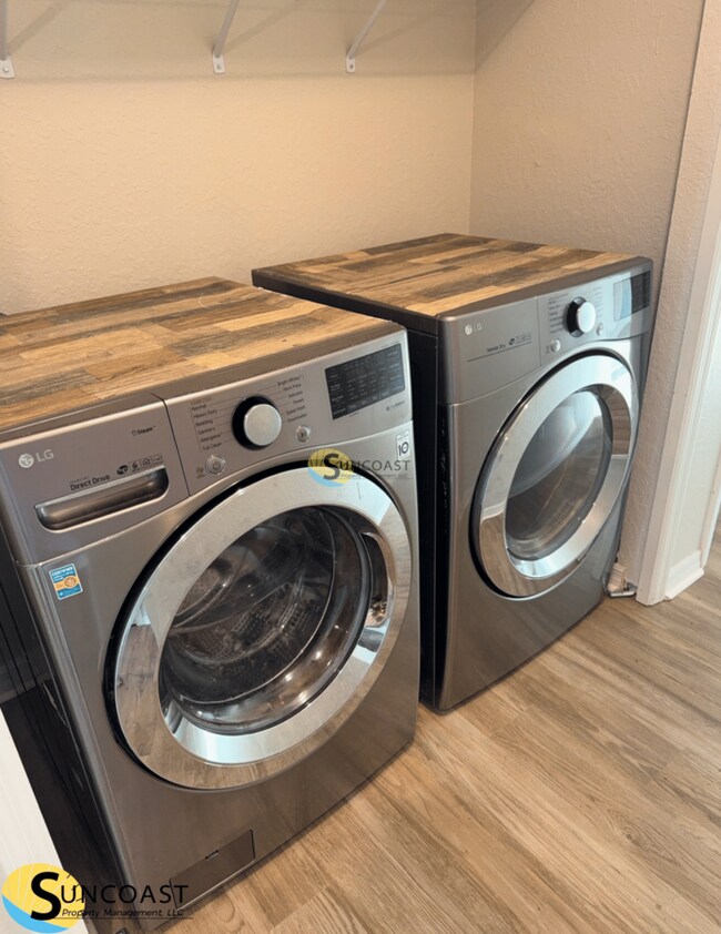 Building Photo - 7839 N Quibble Ave