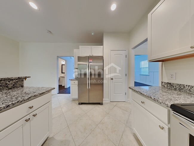 Foto del edificio - 27 Winslow Cir