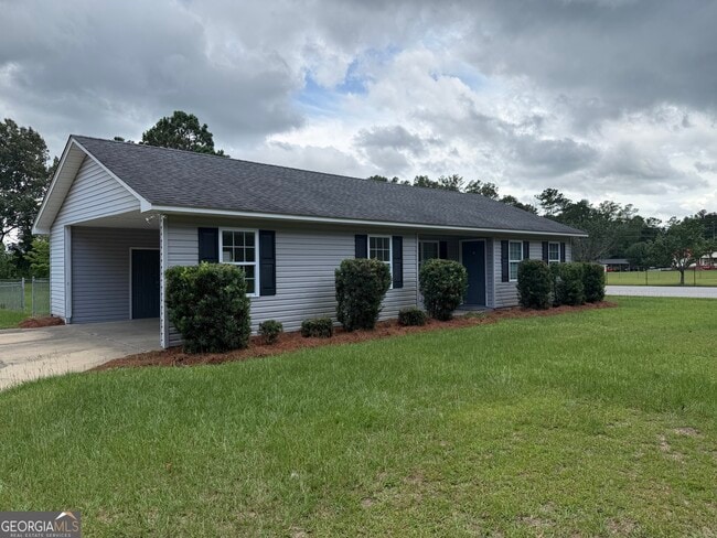 Building Photo - 136 Trinity Rd