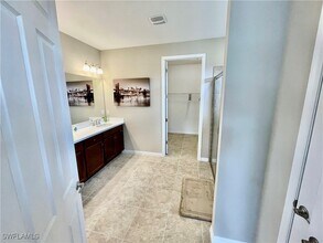 Building Photo - 3040 SW 22nd Pl Building Photo - 3040 SW 22nd Pl