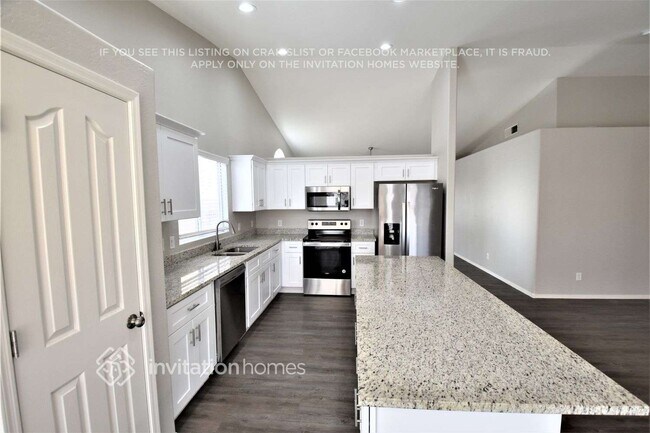 Foto del edificio - 2832 W Bowker St