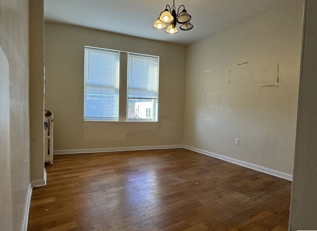25 Sherman Ave 42 - 24 Sherman Ave