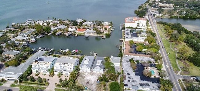 Aerial Photo - 408-412 Venetian Dr