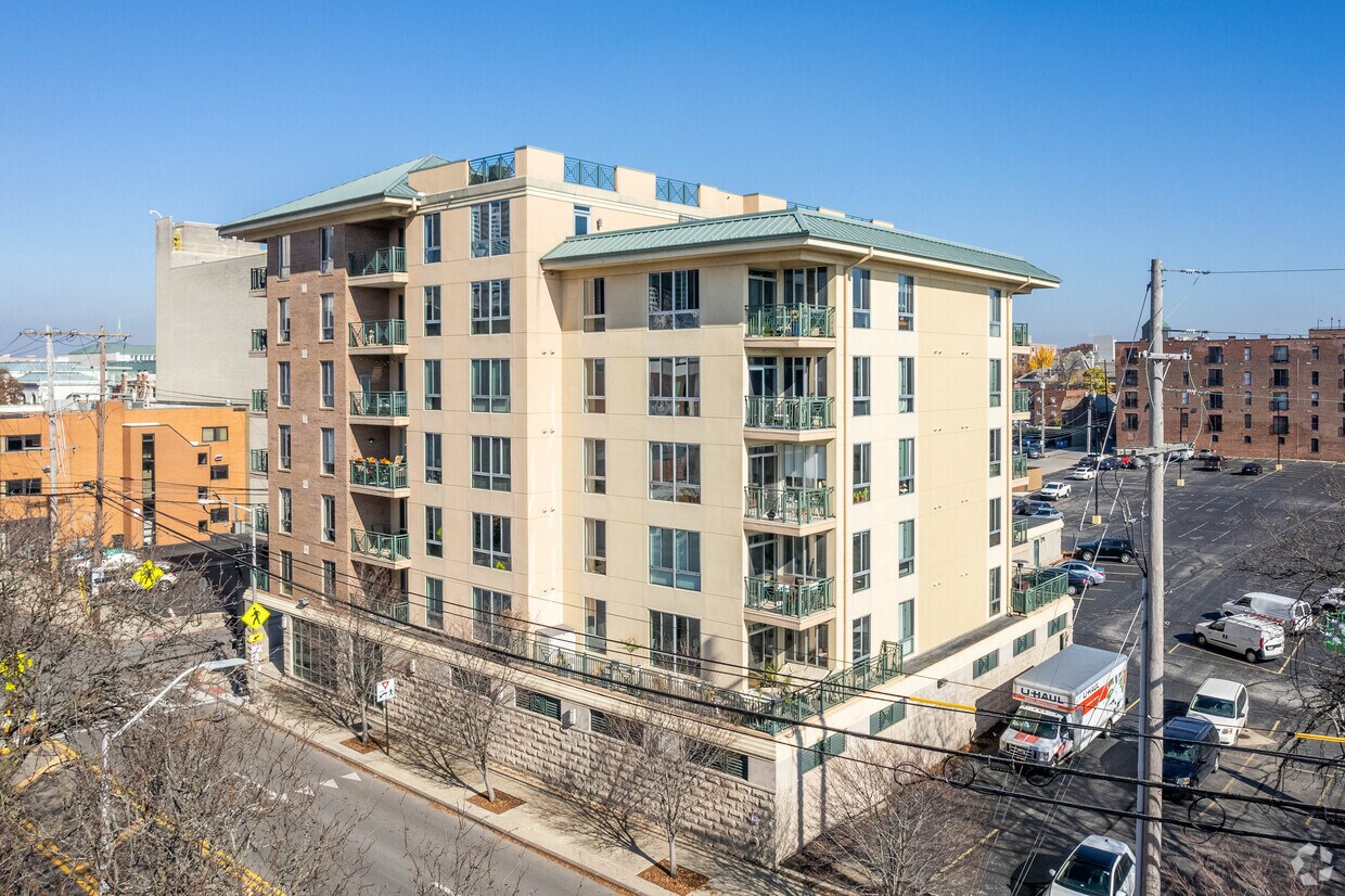 Primary Photo - Terraces On Grant
