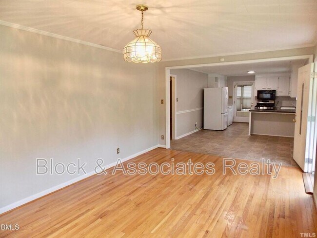 Foto del edificio - 714 Carter Ave