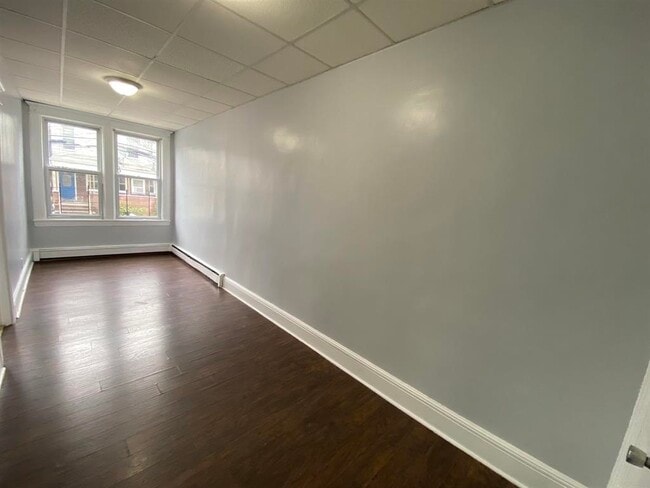 Foto del edificio - 126 W 19th St