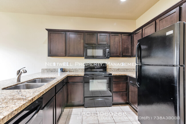 Building Photo - Traverse Mountain 3 Bed Townhome