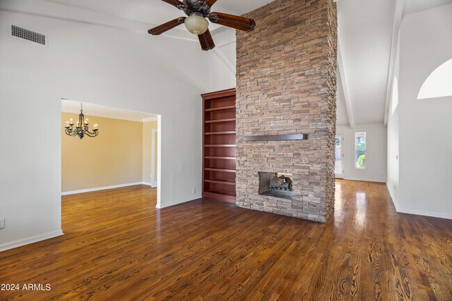 Building Photo - 8507 E Mustang Trail