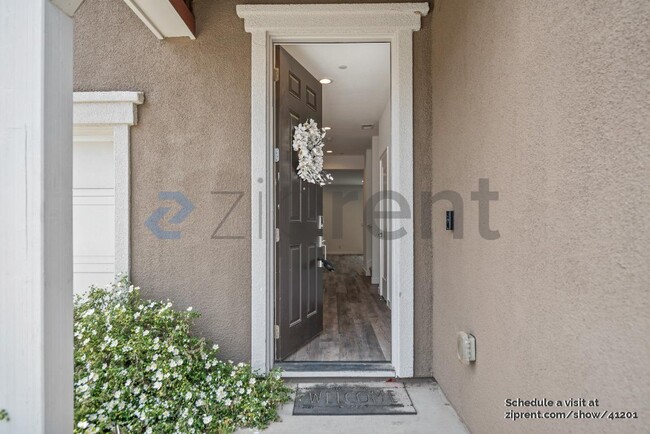 Building Photo - 1280 Hernandez Wy