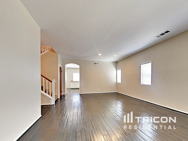 Building Photo - 43430 Rucker St