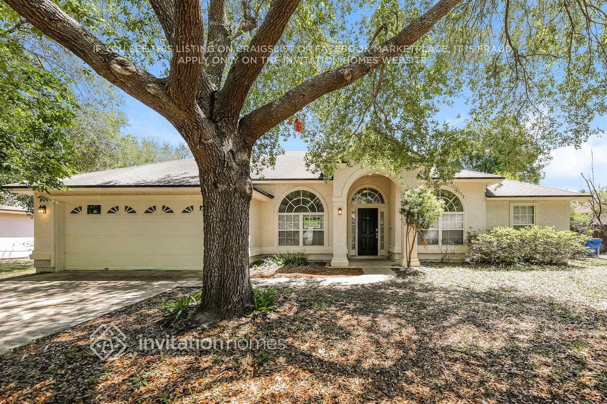 Primary Photo - 13973 Crestwick Dr W