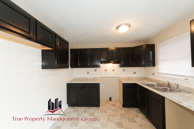 Building Photo - 3920 N Layman Ave