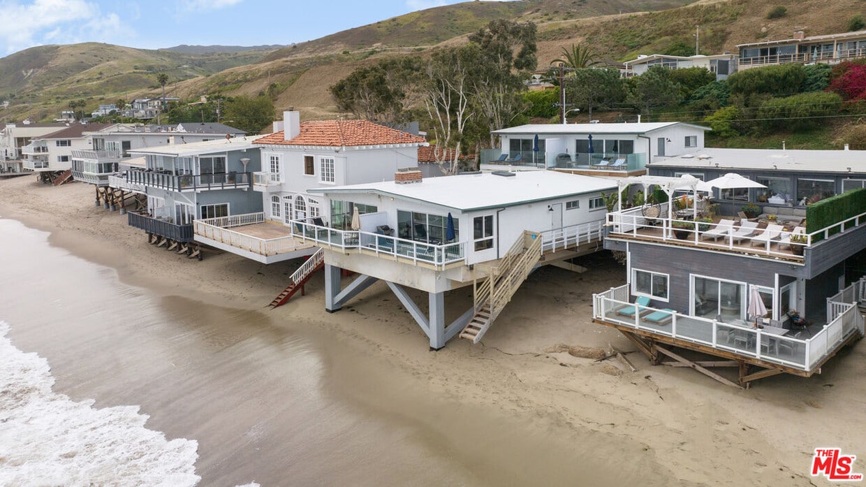 25312 Malibu Rd, Malibu, CA 90265 - House Rental in Malibu, CA |  Apartments.com