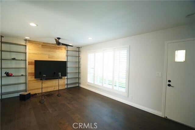 Building Photo - 1041 Cyn Spg Ln