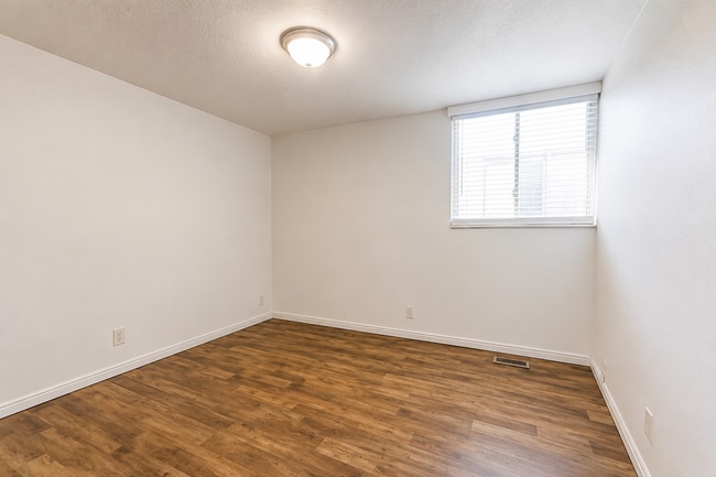 Foto del edificio - West Valley Condo with Prime Location in West Valley!