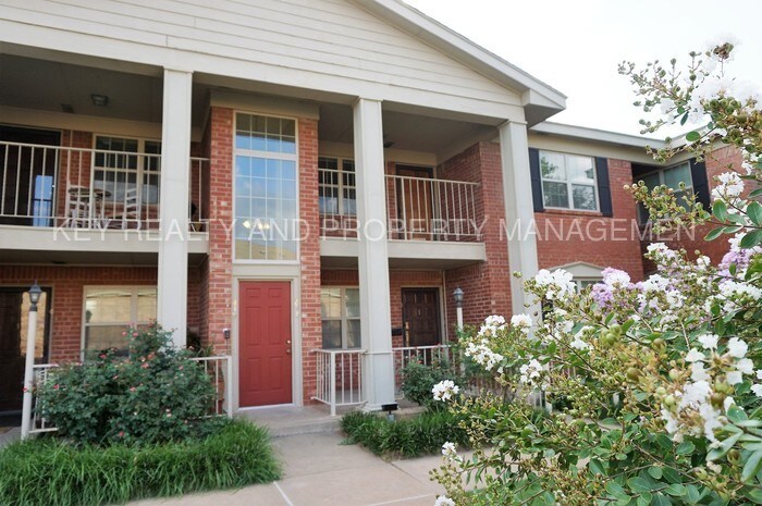 Foto principal - 6101 N Brookline Ave